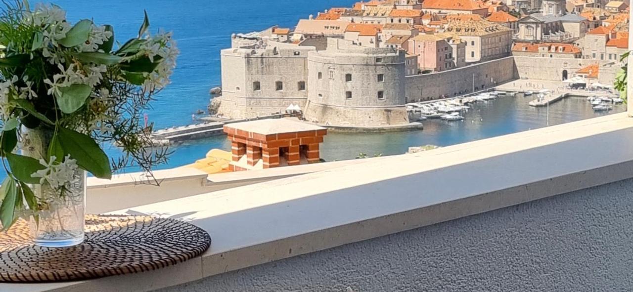 Beautiful Apartment,amazing View,parking! *