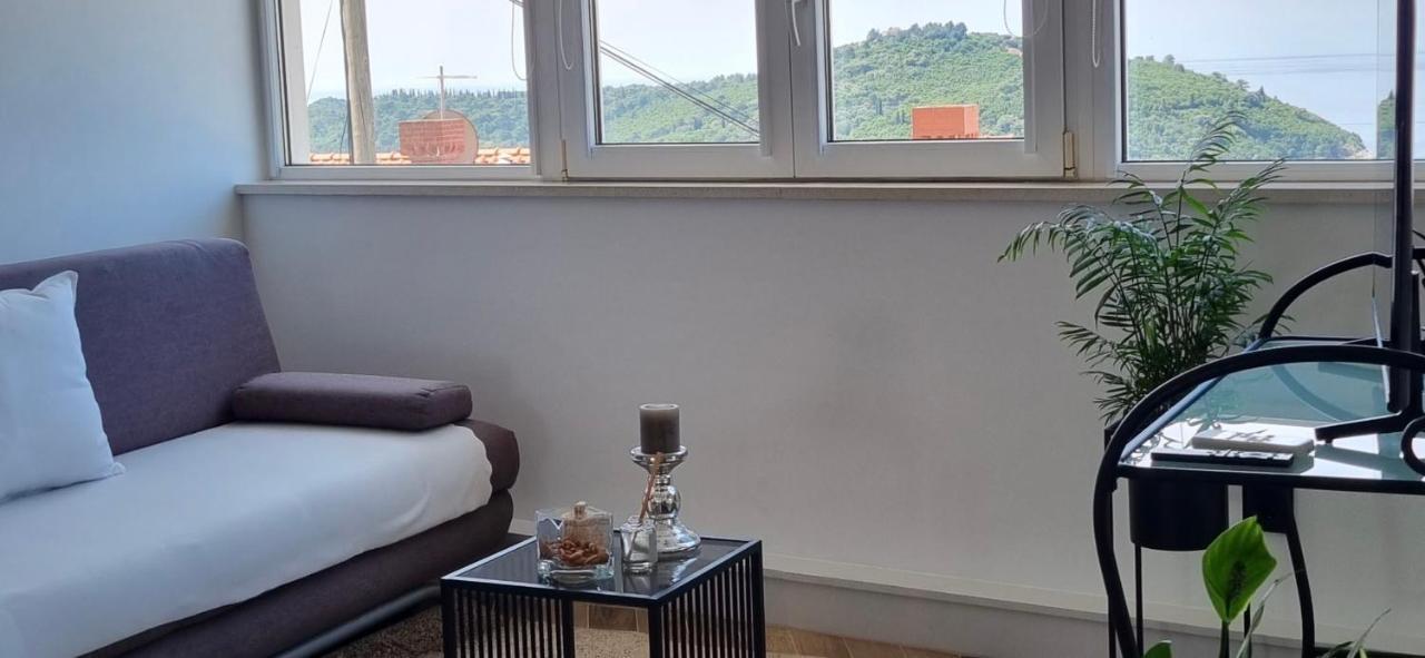 Beautiful Apartment,amazing View,parking! Apartment *